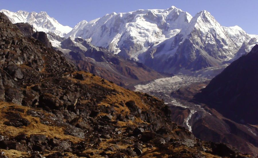 Ascent to Sinian La from Yalung, Kangchenjunga