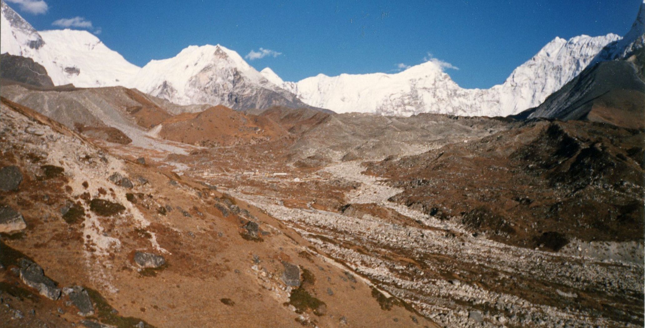 Chukung Valley: Island Peak ( Imja Tse )