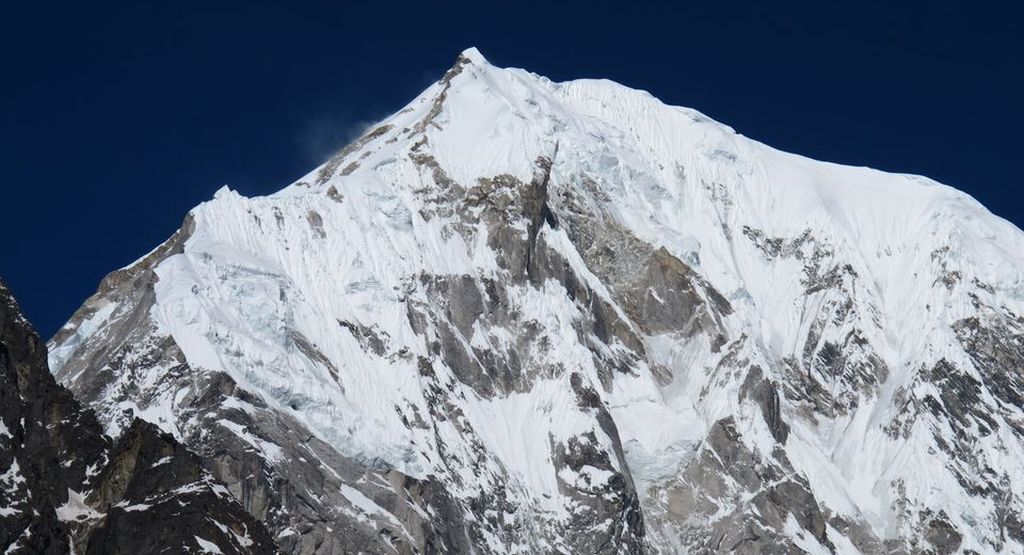 Mount Langtang Lirung ( 7227m ) above the Langtang Valley