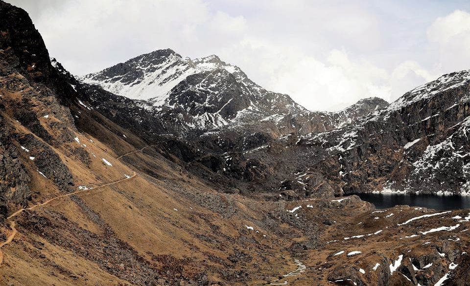 Laurebina Pass from Gosaikund