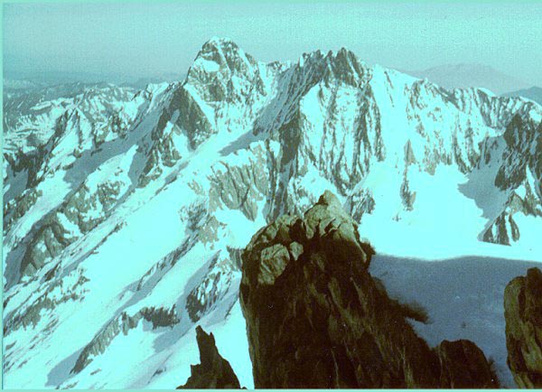 Schreckhorn and Lauteraarhorn from the Finsteraarhorn