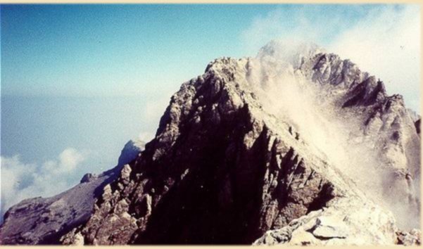 Mitikas ( Mytikas ) - the highest peak on Mount Olympus 