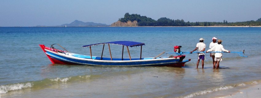 Cruise Boat on Ngapali Beach