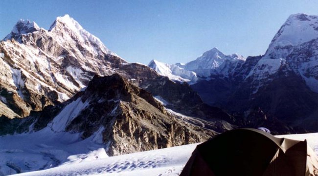 Peak 41, Makalu and Chamlang from high camp on Mera Peak