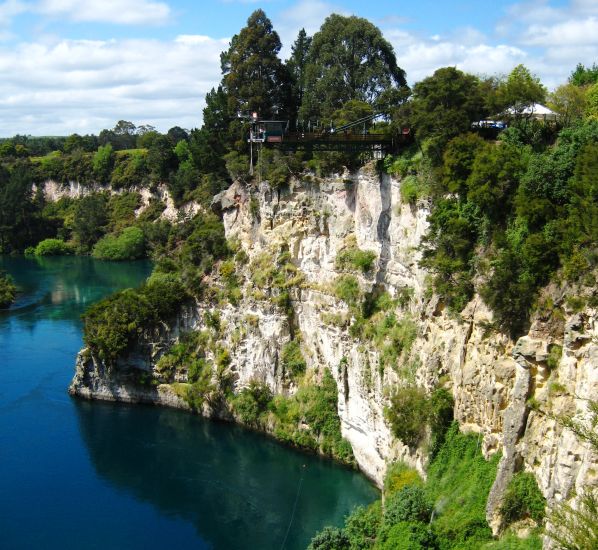 Cliffs above the Waikato River