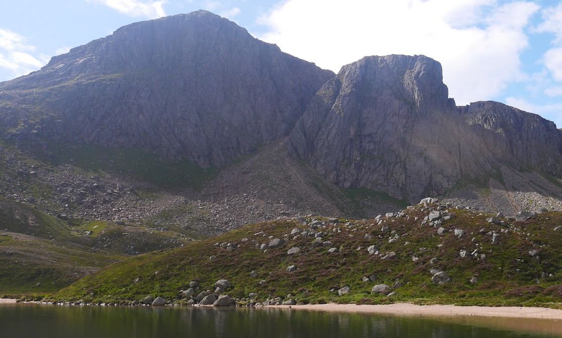 Beinn Mheadhoin above Loch Avon ( A'an ) in the Cairngorms