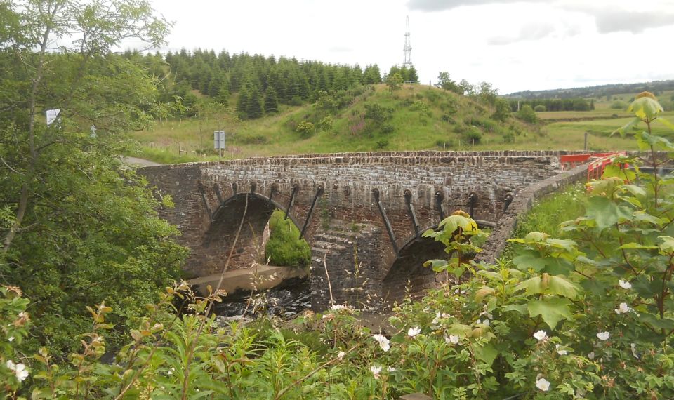 Kinbuck Bridge over the Allan Water