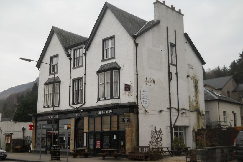 Clachan Hotel and Shops in Aberfoyle