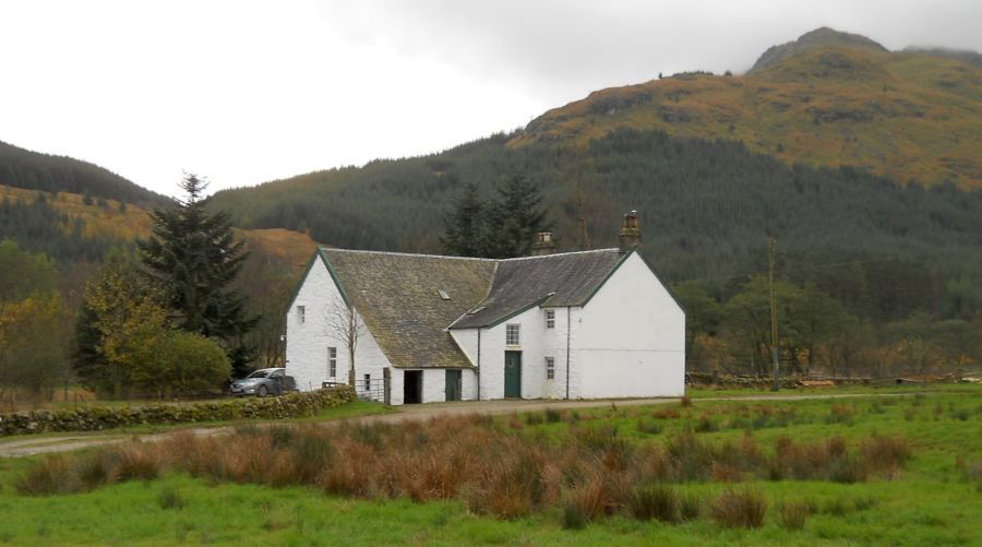 Farm house at Inverlochlarig